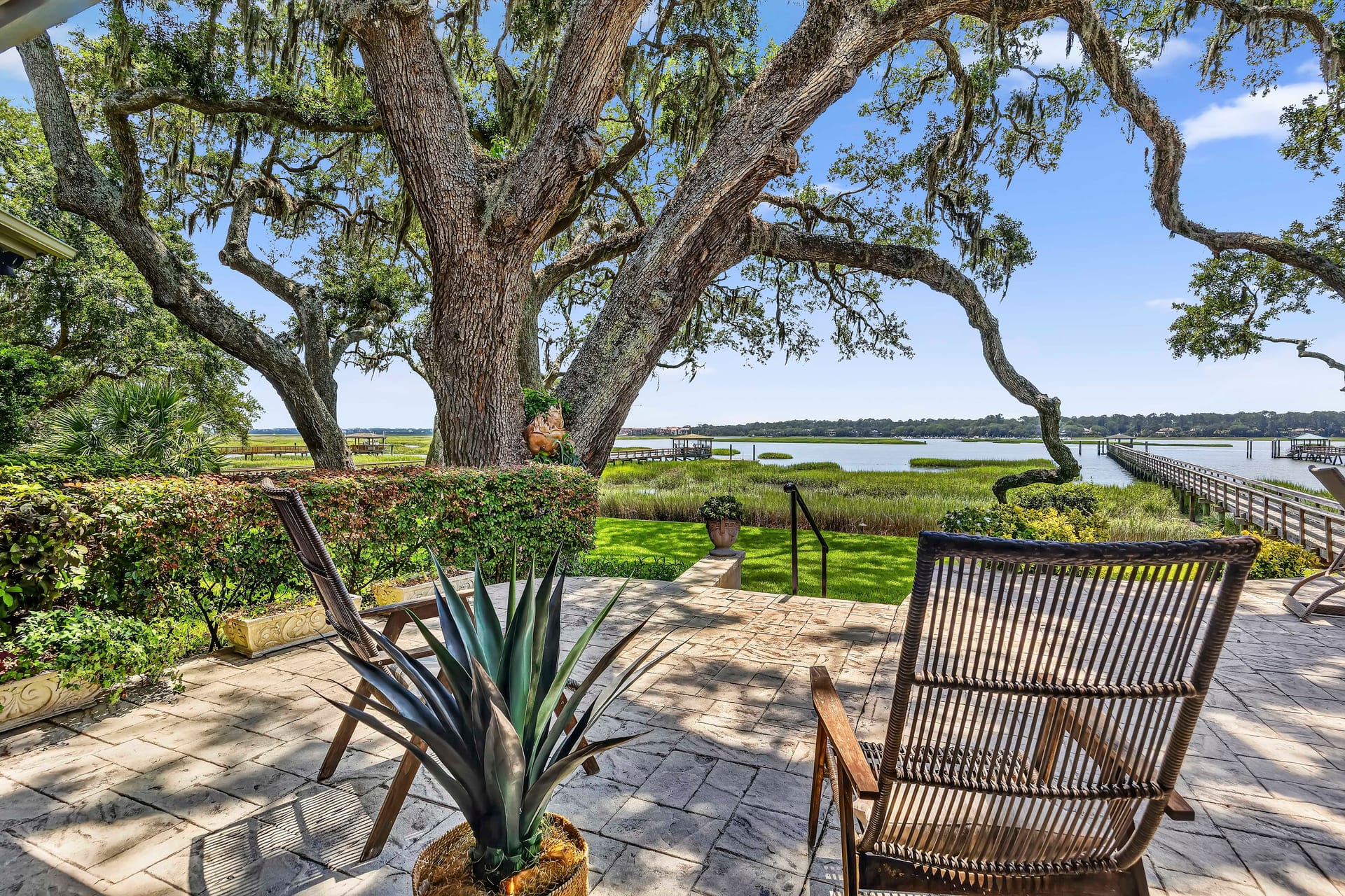 Outdoor Living — 47 River Club Drive, River Club