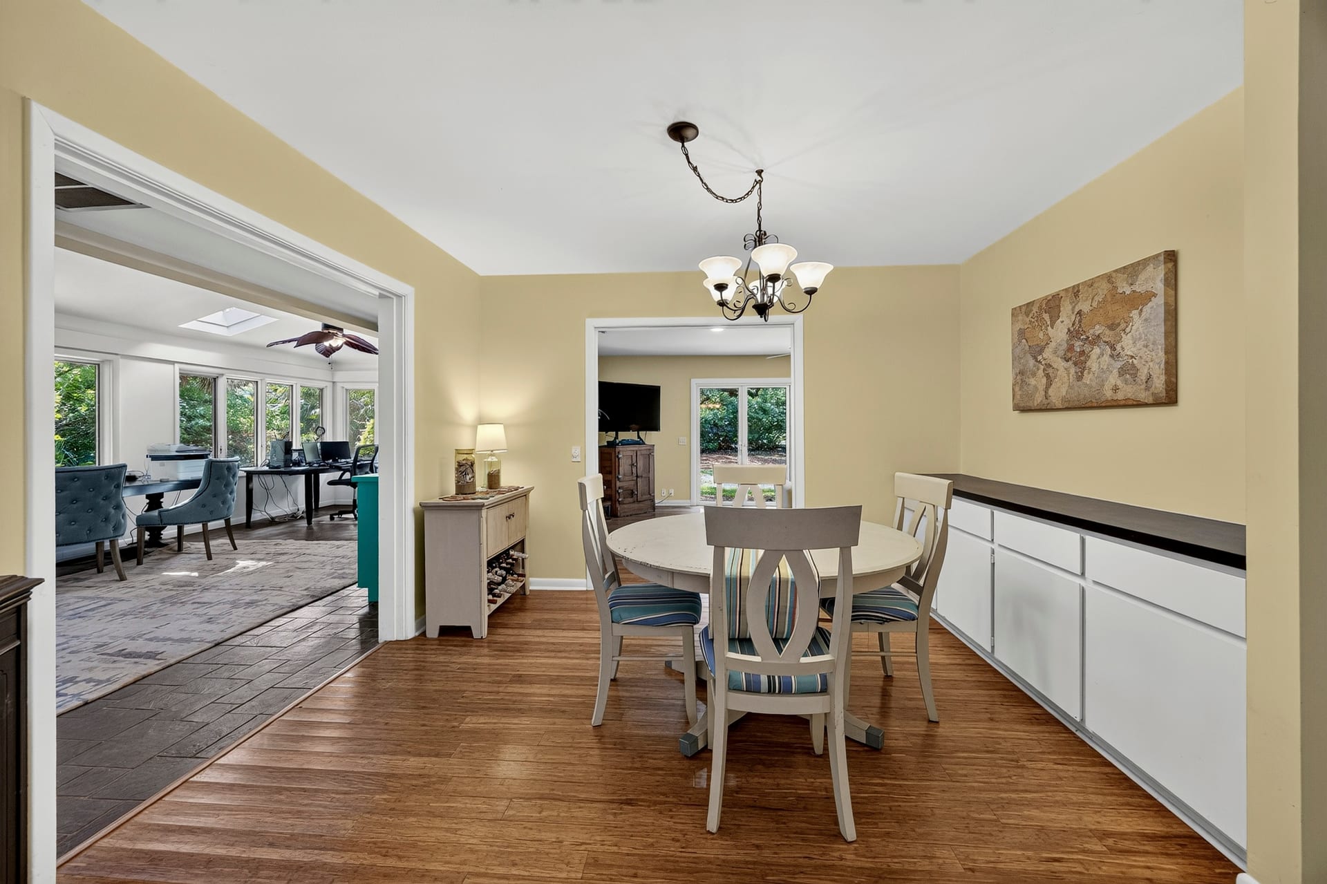 Dining room — 4 Robbers Row, Port Royal