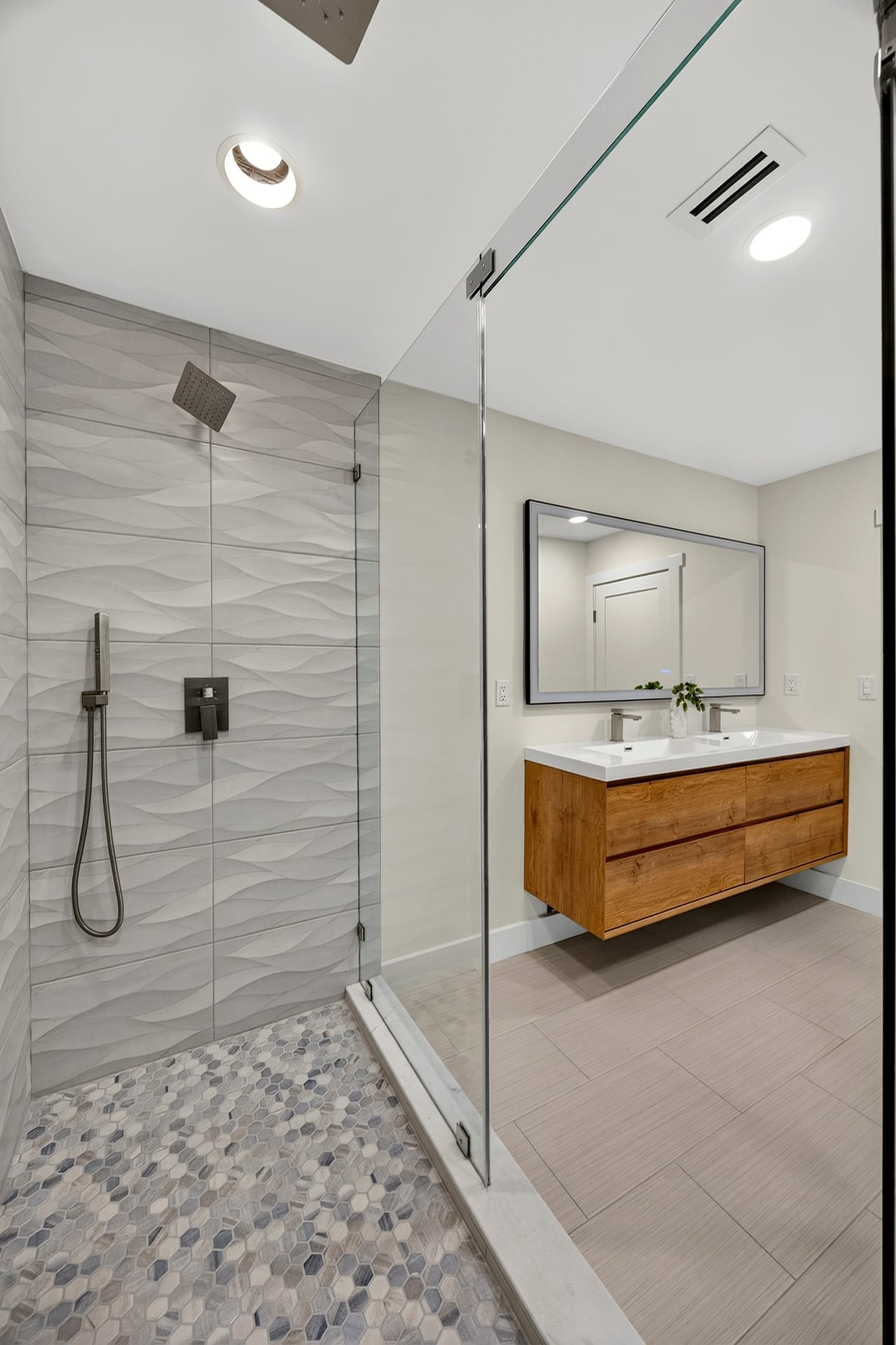 Bath — 9 Fort Walker Drive, Port Royal