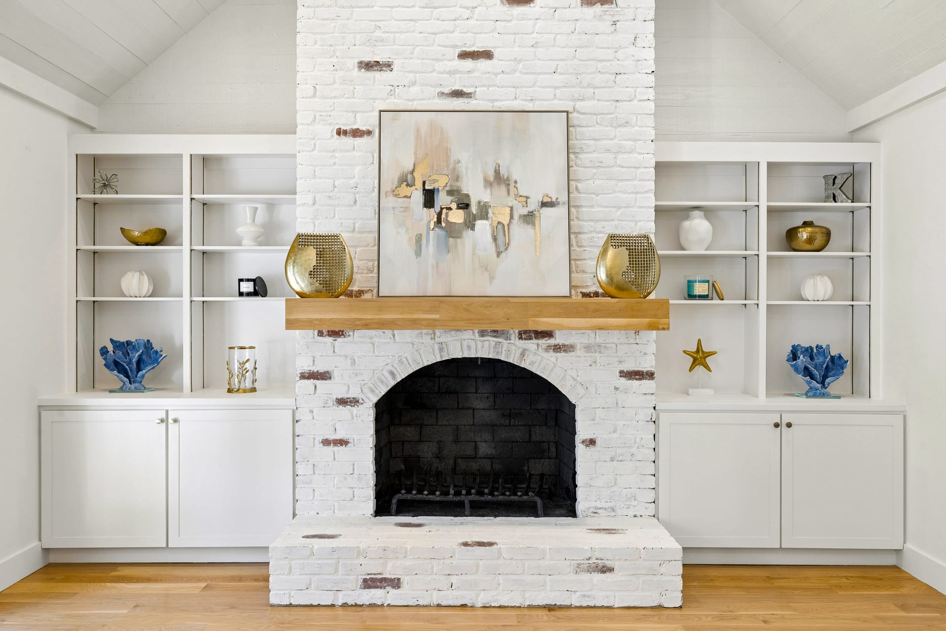 Living room — 13 McIntosh Road, Spanish Wells