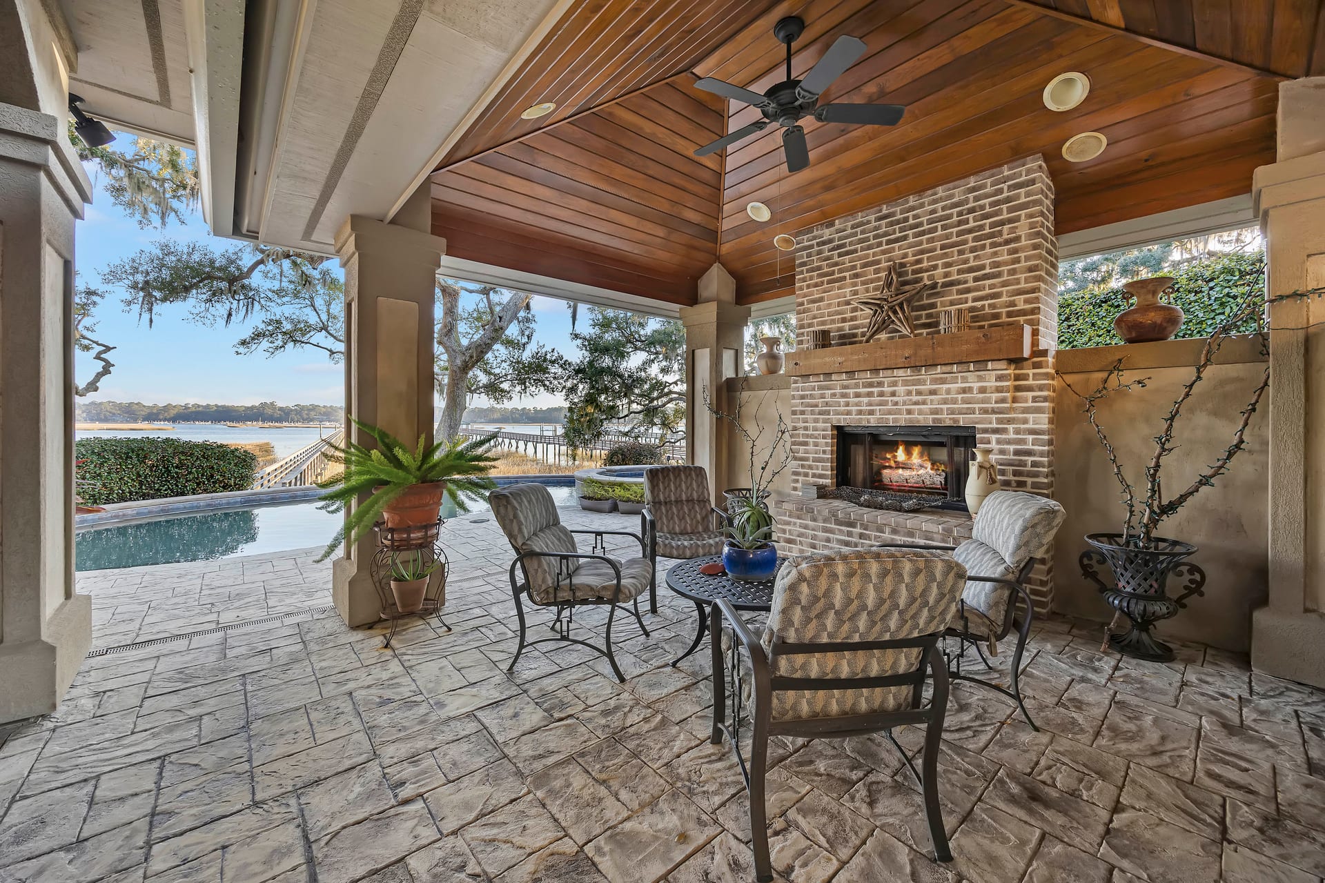 Outdoor Living — 47 River Club Drive, River Club
