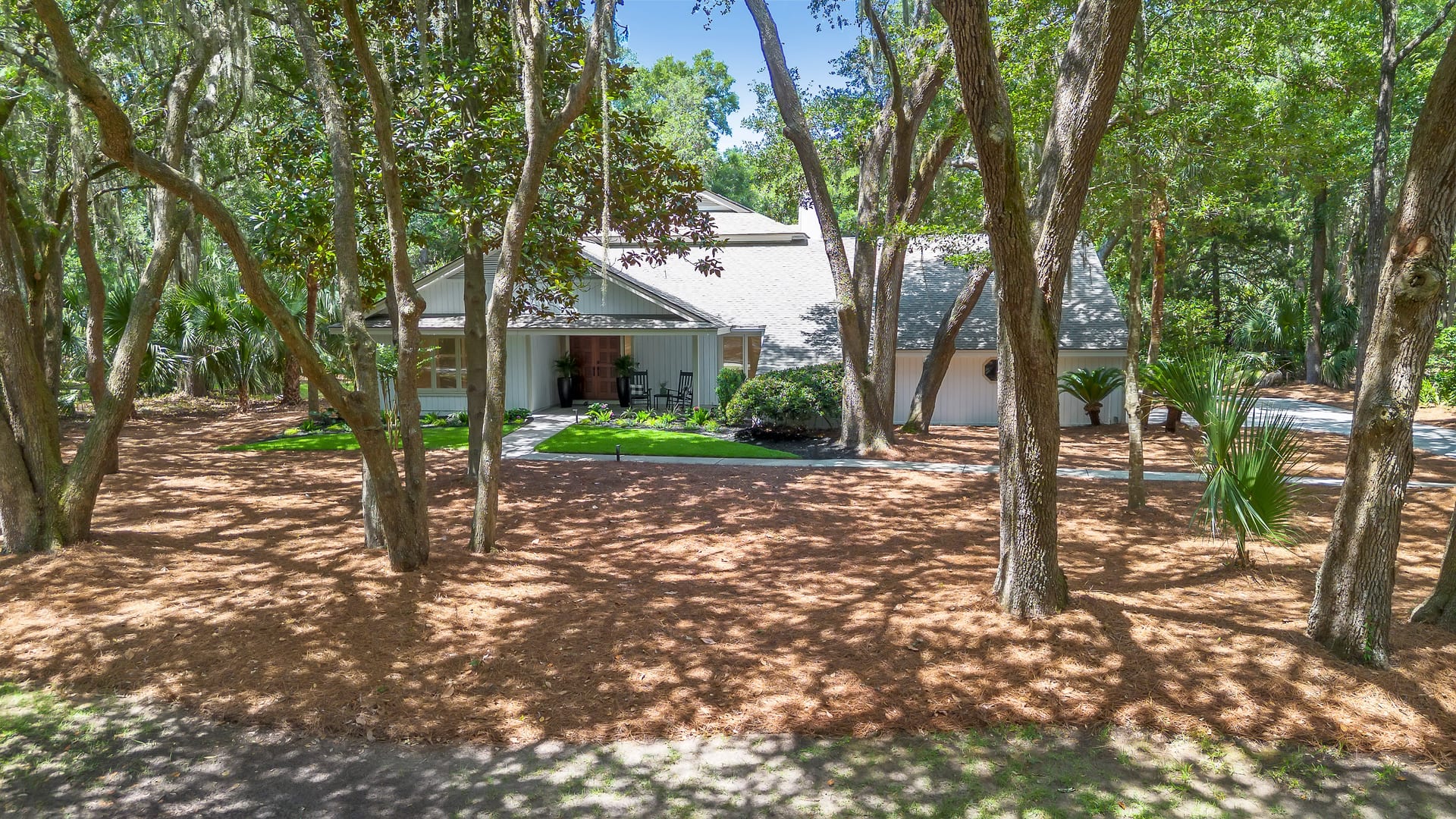 Front exterior — 4 Robbers Row, Port Royal