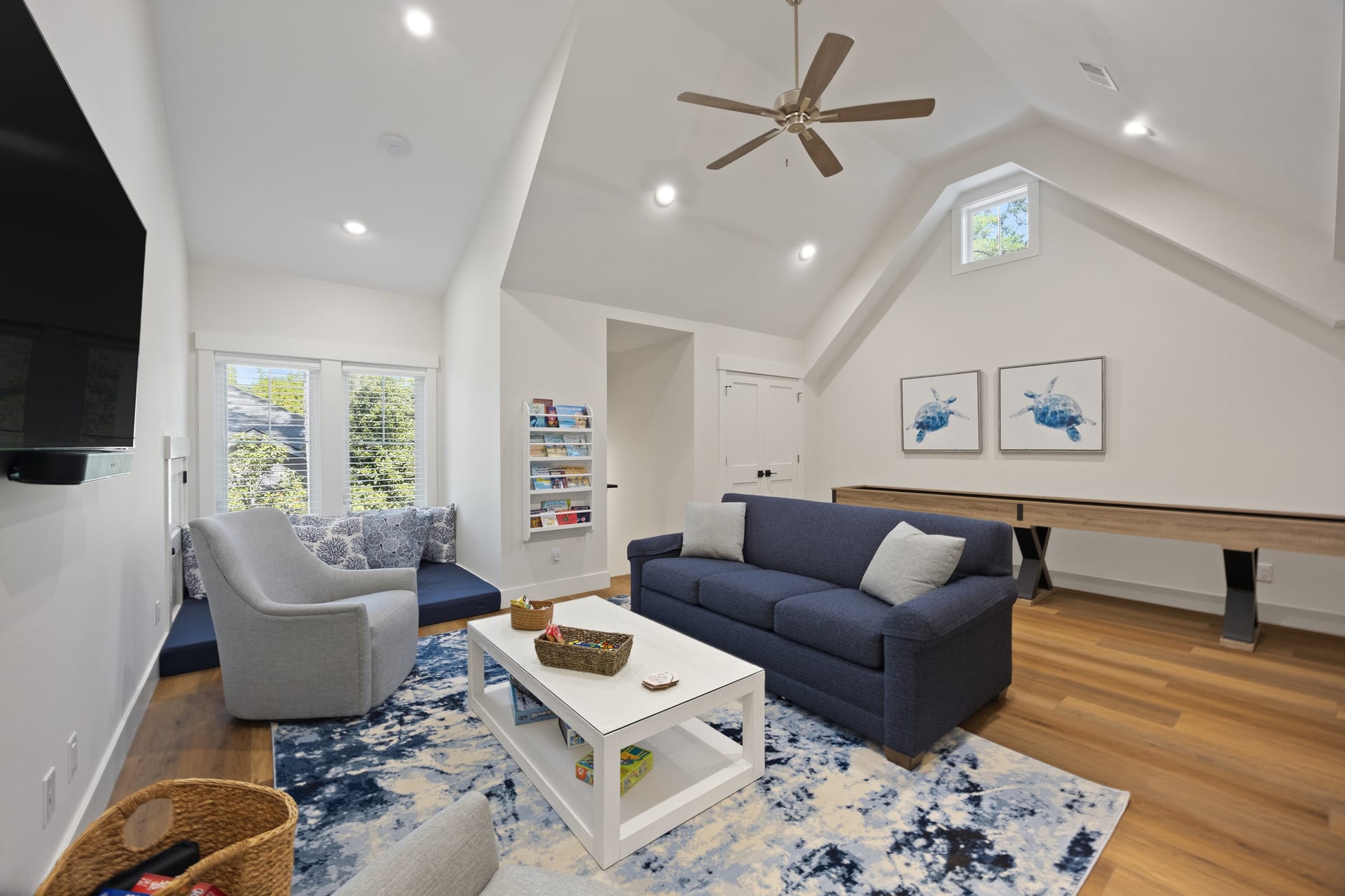 Living room — 34 Tupelo Road, Sea Pines