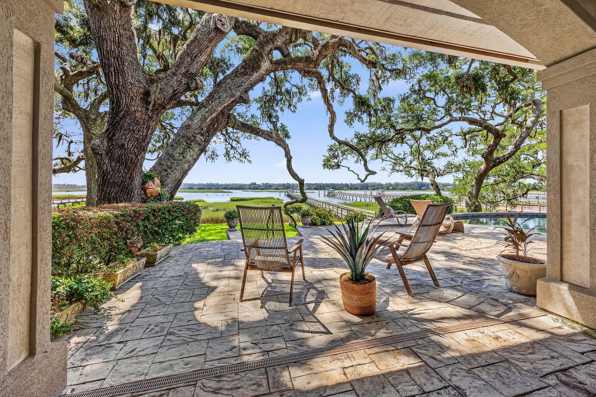 Outdoor Living — 47 River Club Drive, River Club