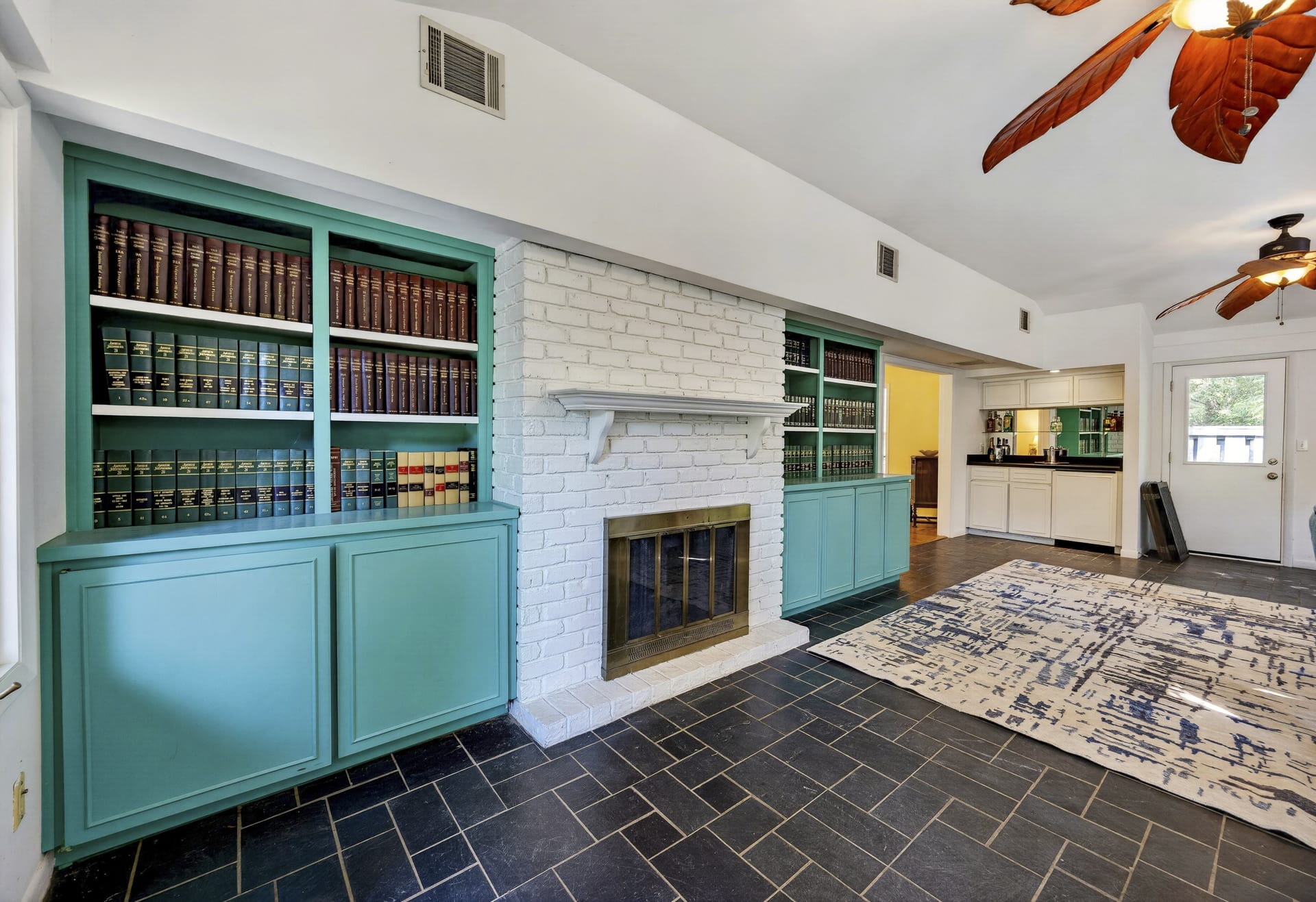 Living room — 4 Robbers Row, Port Royal