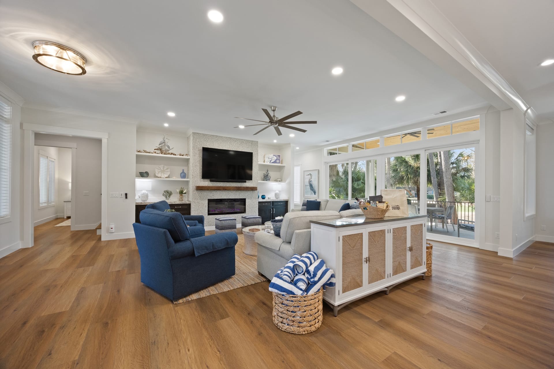 Living room — 34 Tupelo Road, Sea Pines